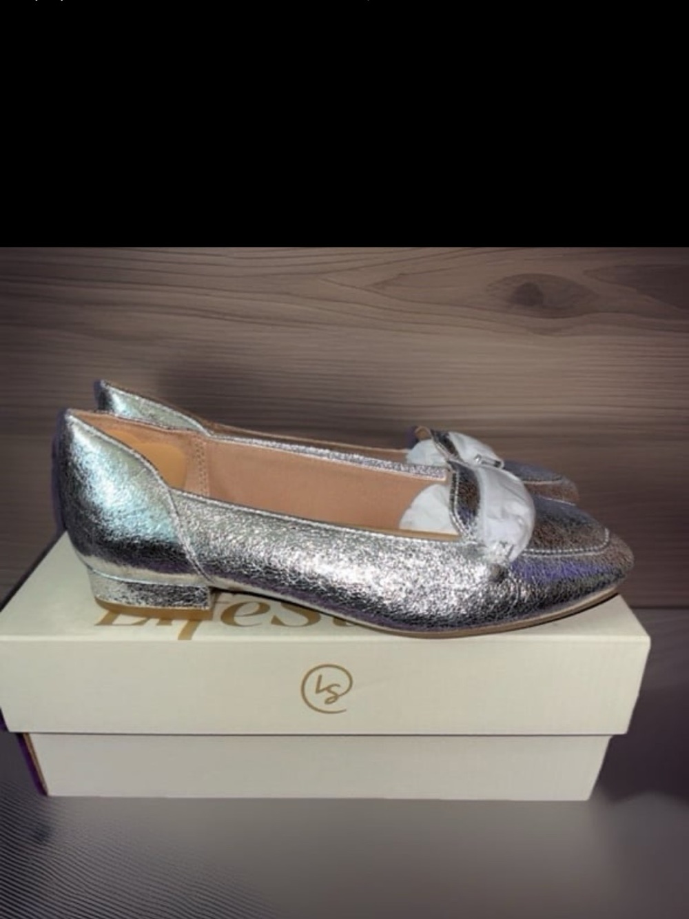NWB LifeStride Women's Celine Loafers in a metallic silver finish,, Womens 8M